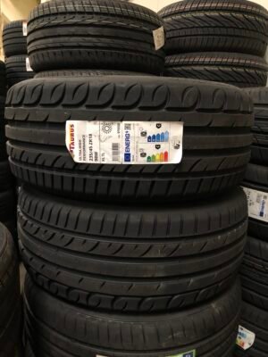 Anvelopa vara 235/45 ZR18 TAURUS ULTRA HIGH PERFORMANCE [98] W XL