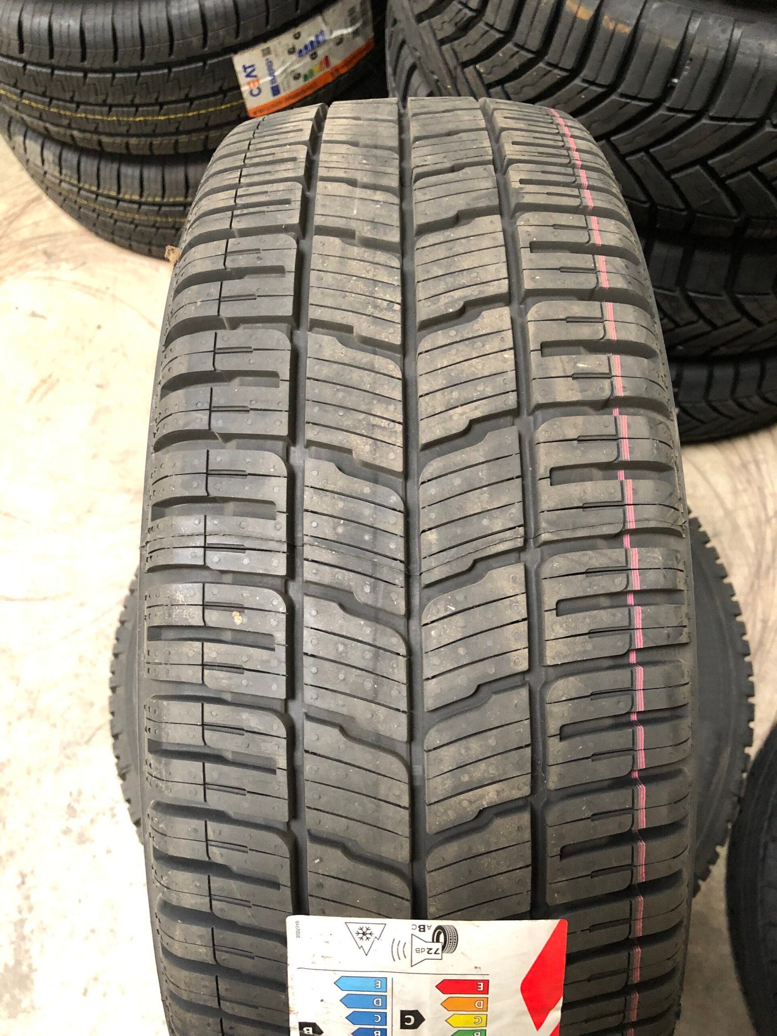Anvelopa all season 235/65 R16C KLEBER TRANSPRO 4S 115/113 R 72dB - imagine 2